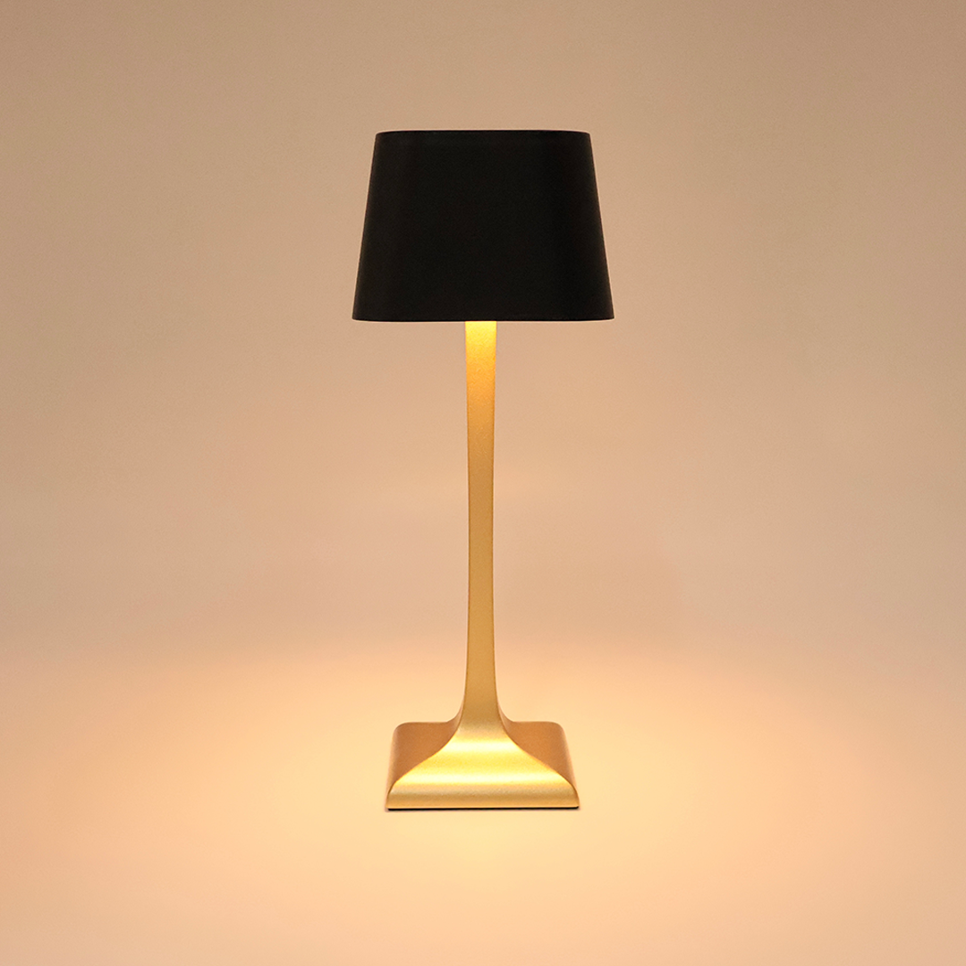ISEO: Italian Designer Lamp